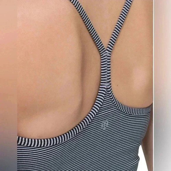 Lululemon, Power Y Tank, Size 8, Black & Grey 🏃♀️➡️ - Picture 3 of 11